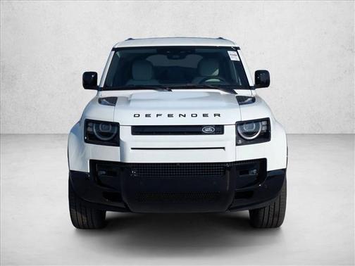 Fuji White 2026 Land Rover Defender P400 X-Dynamic SE