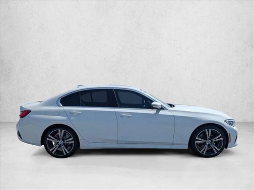 Alpine White 2019 BMW 330 330i