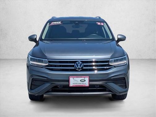 Silver/Gray 2023 Volkswagen Tiguan 2.0T SE