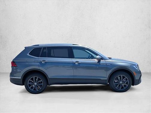 Silver/Gray 2023 Volkswagen Tiguan 2.0T SE