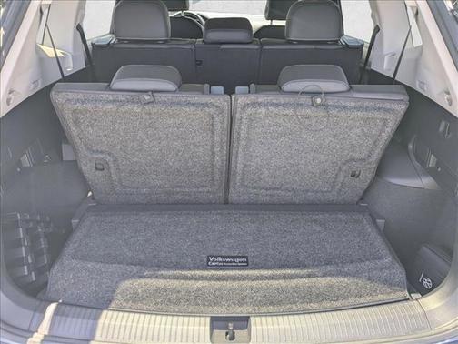 Silver/Gray 2023 Volkswagen Tiguan 2.0T SE
