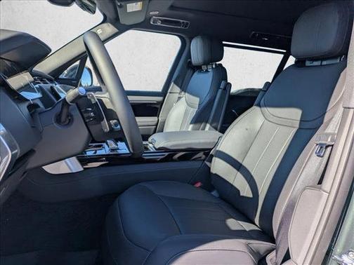 2025 Land Rover Range Rover P530 SE 7 Seat
