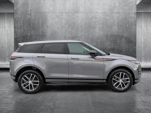 2024 Land Rover Range Rover Evoque Dynamic SE