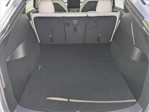 Pearl White Multi-Coat 2022 Tesla Model Y Long Range Dual Motor All-Wheel Drive