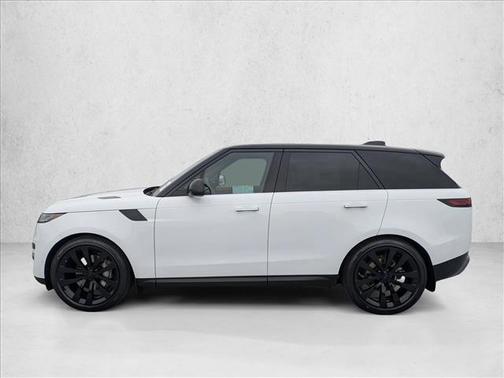 Fuji White 2026 Land Rover Range Rover Sport SE