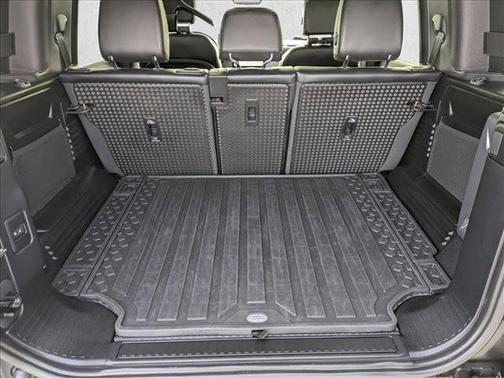 2023 Land Rover Defender 110 X-Dynamic SE