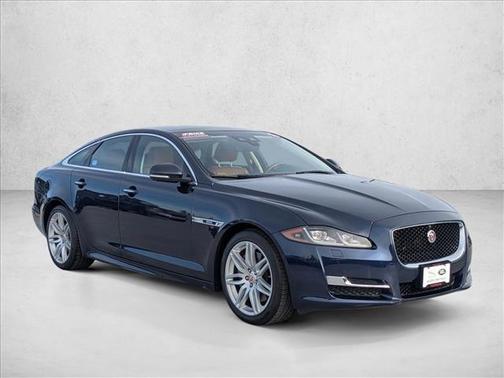 2019 Jaguar XJ R-Sport