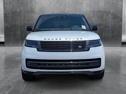 2025 Land Rover Range Rover P400 SE 7 Seat