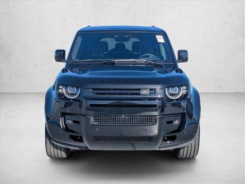 2026 Land Rover Defender V8