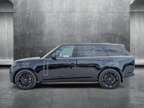 2025 Land Rover Range Rover P530 SE 7 Seat