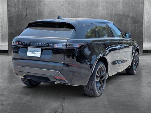 2026 Land Rover Range Rover Velar P250 SE R-Dynamic