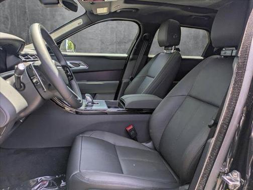 2026 Land Rover Range Rover Velar P250 SE R-Dynamic