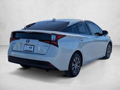 2020 Toyota Prius LE