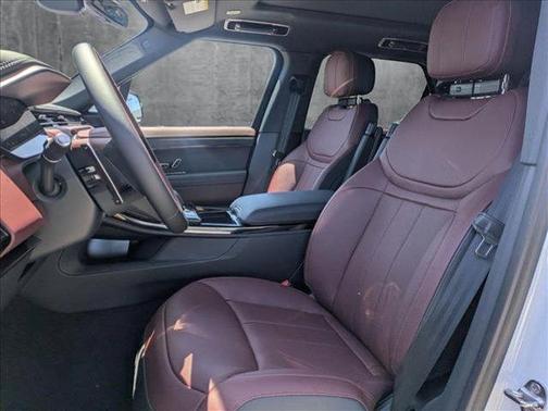 2025 Land Rover Range Rover Sport SE