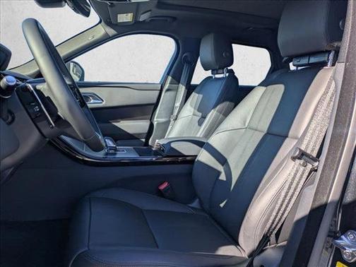 2026 Land Rover Range Rover Velar P250 SE R-Dynamic