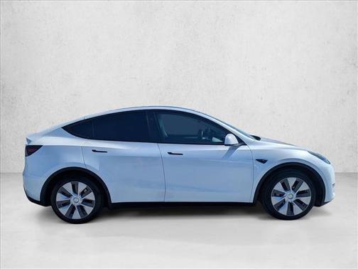 Pearl White Multi-Coat 2024 Tesla Model Y Long Range Dual Motor All-Wheel Drive