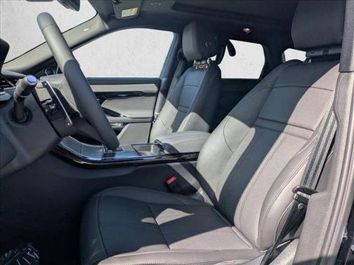 Santorini Black Metallic 2026 Land Rover Range Rover Evoque Dynamic SE