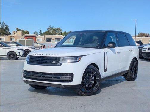 Fuji White 2026 Land Rover Range Rover P530 SE