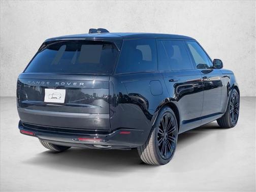 Santorini Black Metallic 2026 Land Rover Range Rover P400 SE 7 Seat