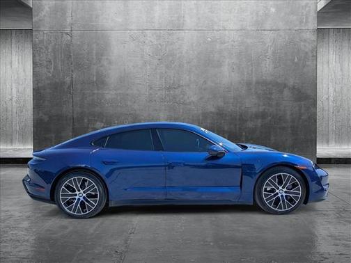2021 Porsche Taycan RWD