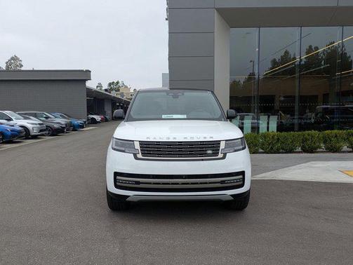 2025 Land Rover Range Rover P400 SE