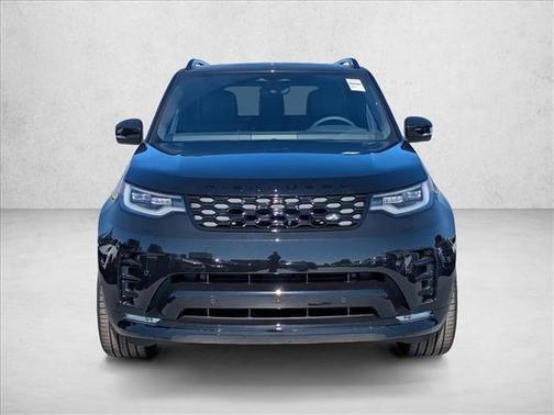 2025 Land Rover Discovery P360 Dynamic SE