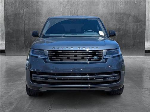 2025 Land Rover Range Rover P400 SE