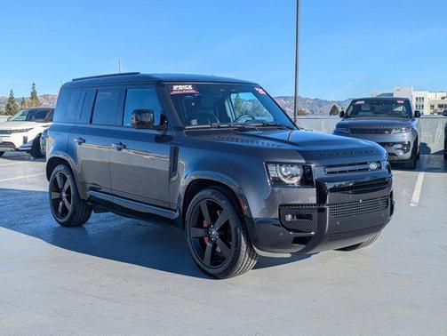 2025 Land Rover Defender 110 P400 X