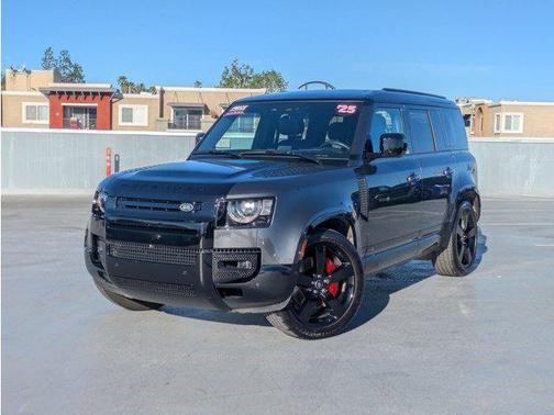 2025 Land Rover Defender 110 P400 X