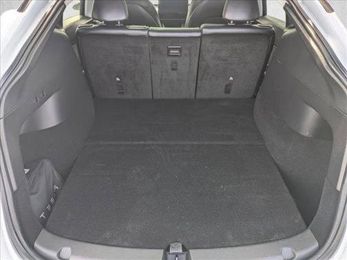 2021 Tesla Model Y Standard Range Rear-Wheel Drive