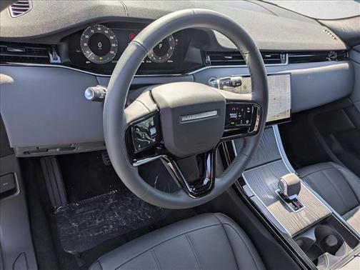 Fuji White 2026 Land Rover Range Rover Evoque S