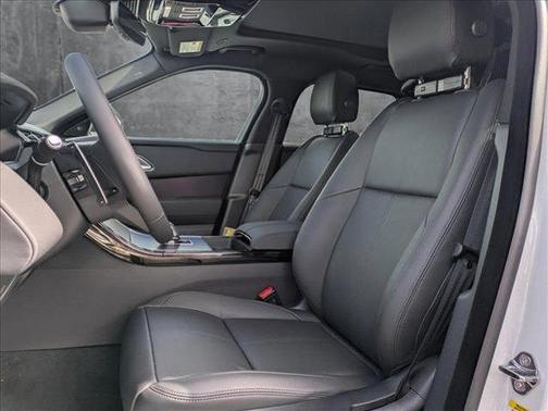 2026 Land Rover Range Rover Velar P250 SE R-Dynamic