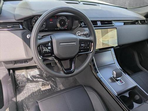 2026 Land Rover Range Rover Velar P250 SE R-Dynamic