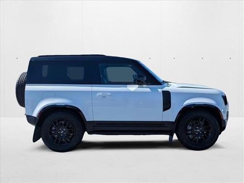 2024 Land Rover Defender 90 P400 X-Dynamic SE