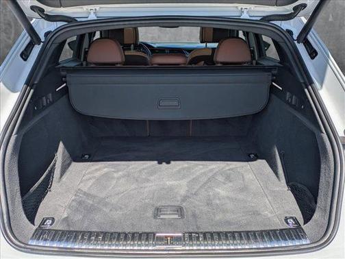 2019 Audi e-tron Premium Plus