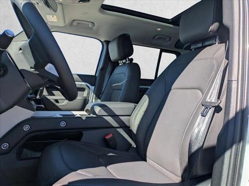 2026 Land Rover Defender P400 X-Dynamic SE