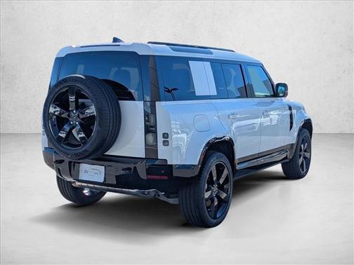 2026 Land Rover Defender P400 X-Dynamic SE