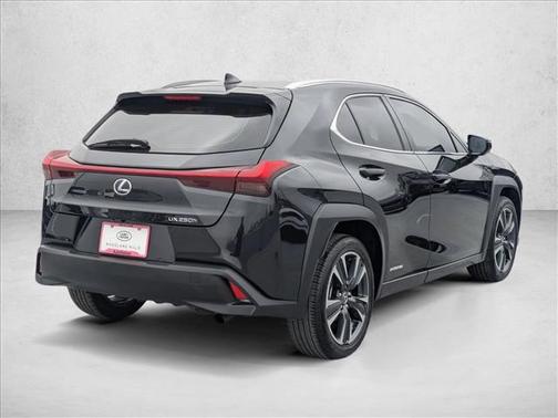 Caviar 2020 Lexus UX 250h Base