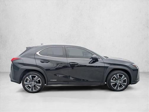 Caviar 2020 Lexus UX 250h Base