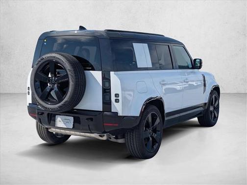 2026 Land Rover Defender P400 X-Dynamic SE