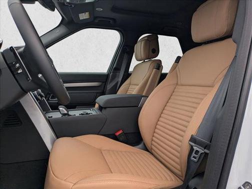 2026 Land Rover Discovery Gemini Edition