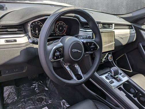 2025 Jaguar F-PACE R-Dynamic S P400 AWD Automatic