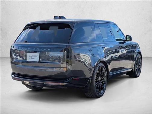 2026 Land Rover Range Rover P400 SE