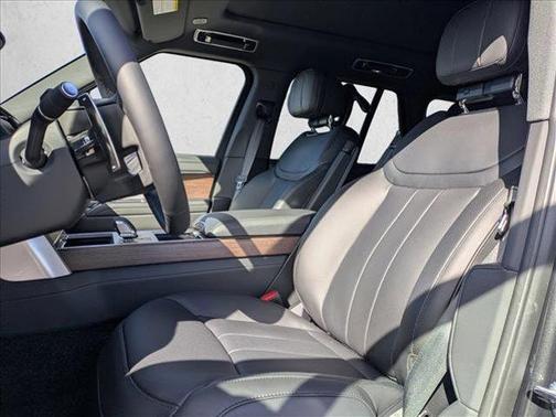 2026 Land Rover Range Rover P400 SE