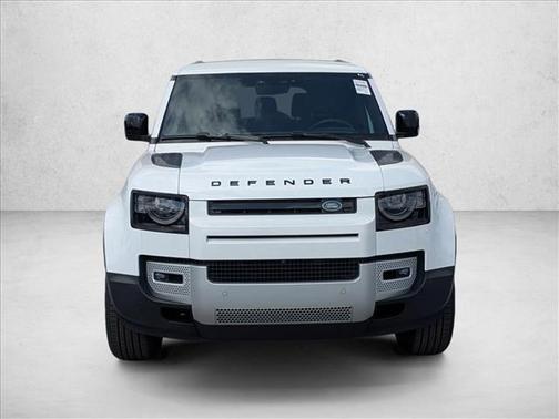 2025 Land Rover Defender 130 P400 S