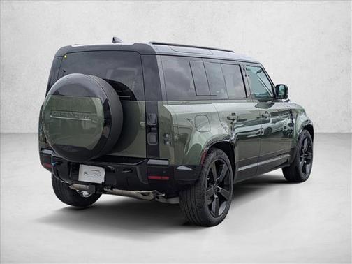 2026 Land Rover Defender P400 X-Dynamic SE