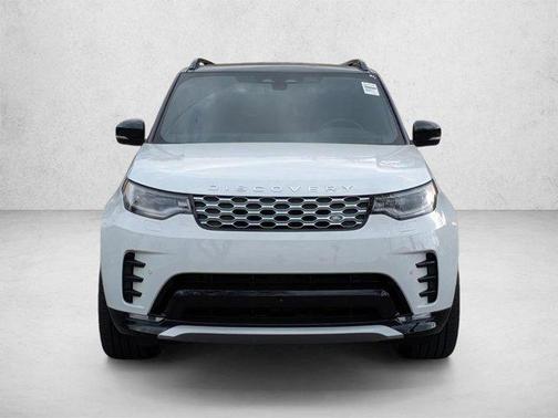 Fuji White 2026 Land Rover Discovery Gemini Edition