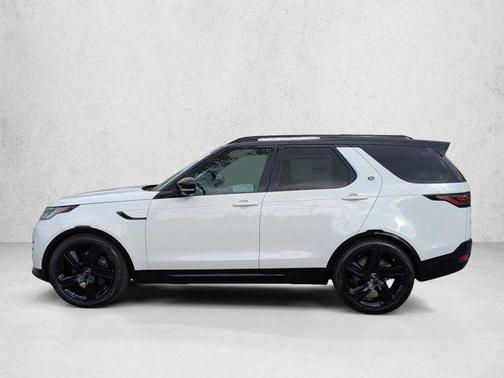 Fuji White 2026 Land Rover Discovery Gemini Edition