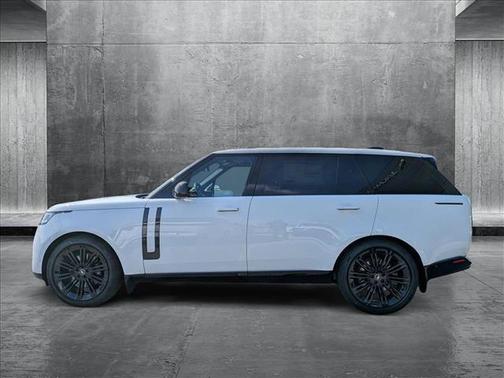 2025 Land Rover Range Rover P530 SE 7 Seat