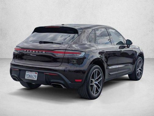 Copper Ruby Metallic 2023 Porsche Macan Macan